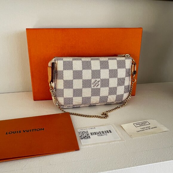 100% AUTHENTIC-2020 Luis Vuitton Damier Azur Mini Pochette Handbag. - Picture 11 of 16